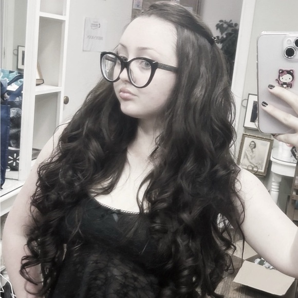 leah_x_clark